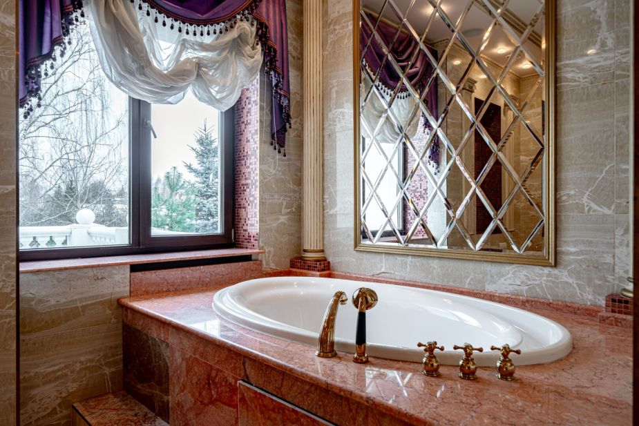 Классический дом в Славково