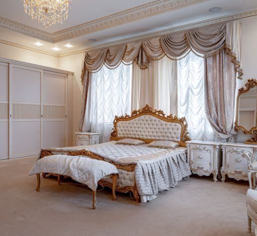 Классический дом в Славково