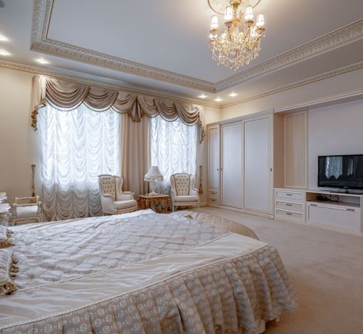 Классический дом в Славково