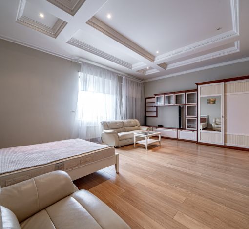 Классический дом в Славково