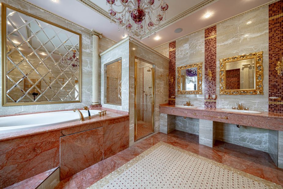 Классический дом в Славково