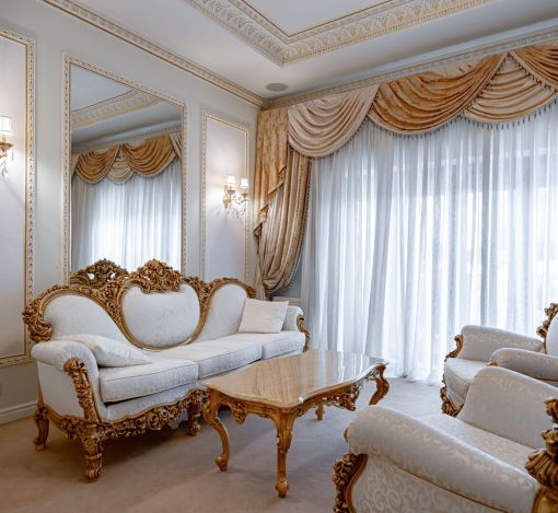 Классический дом в Славково