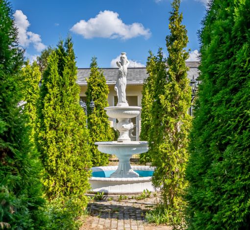 Классический дом в Славково