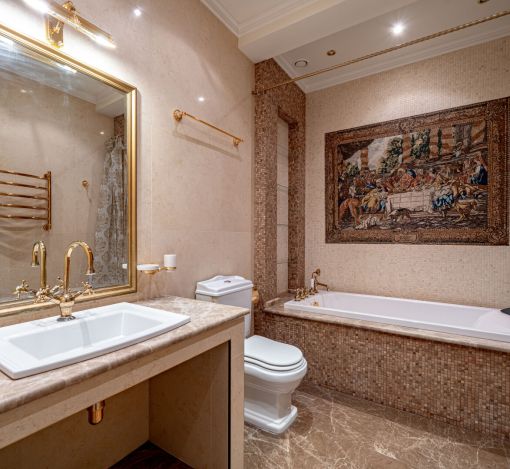 Классический дом в Славково