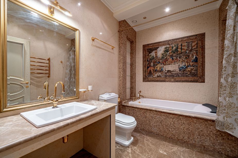 Классический дом в Славково