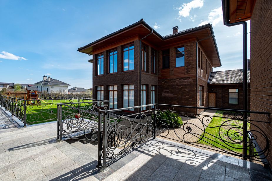 Готовый дом в КП Николина Поляна