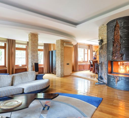 Авторская резиденция у леса