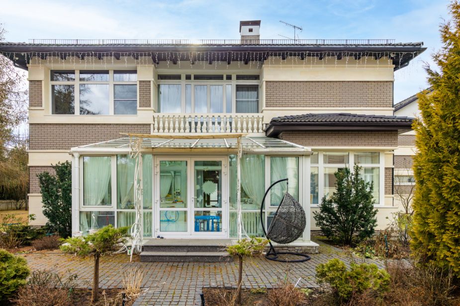 Готовый дом в Резиденции Бенилюкс