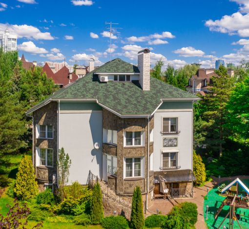 Дом с отделкой в КП Береста