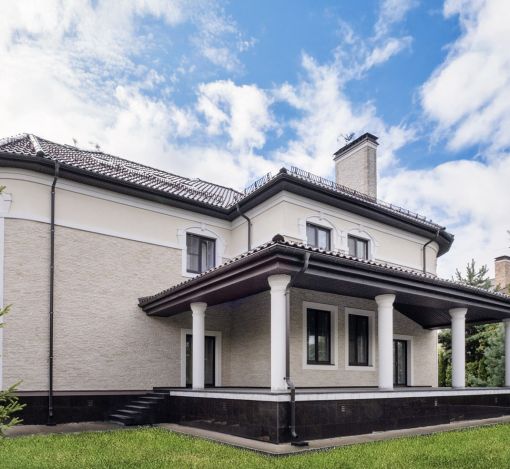 Новый дом у озера КП Гринфилд