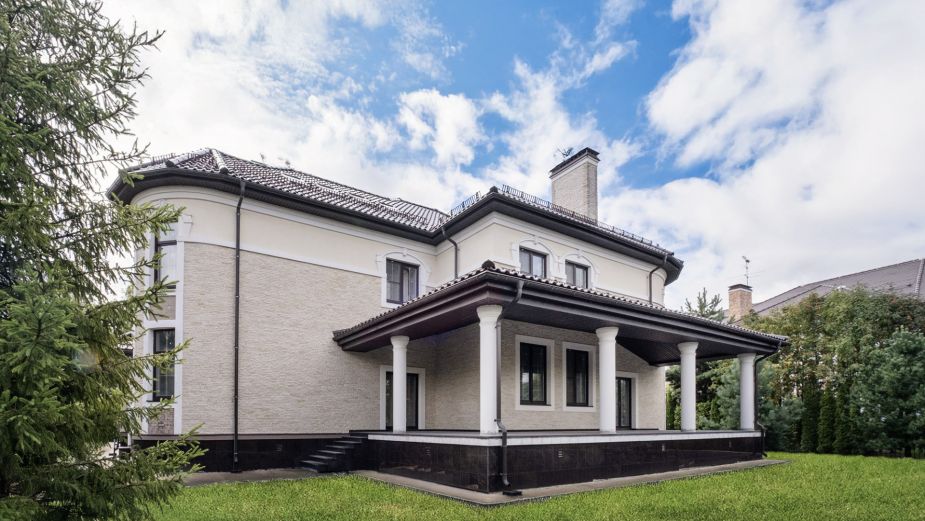 Новый дом у озера КП Гринфилд