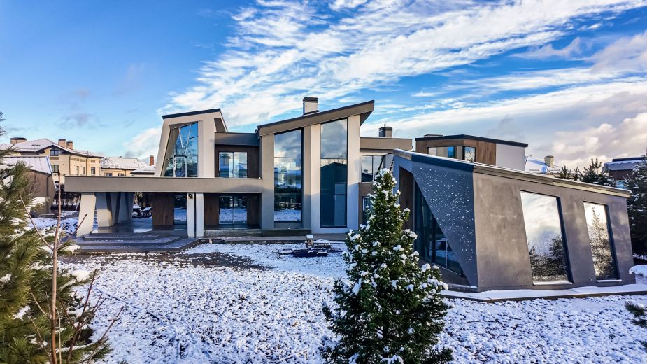 Дом у озера в КП Миллениум парк