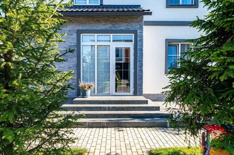 Стильный дом в КП Павловы Озера