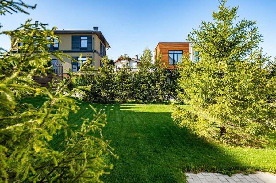 Стильный дом в КП Павловы Озера