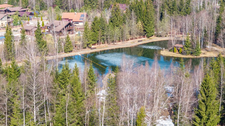 Участок у воды в Руза Фэмили Парк