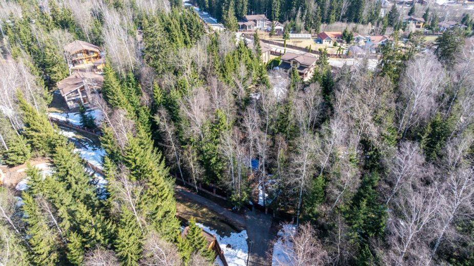 Участок у воды в Руза Фэмили Парк