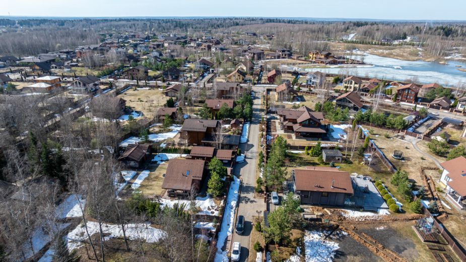 Участок у воды в Руза Фэмили Парк