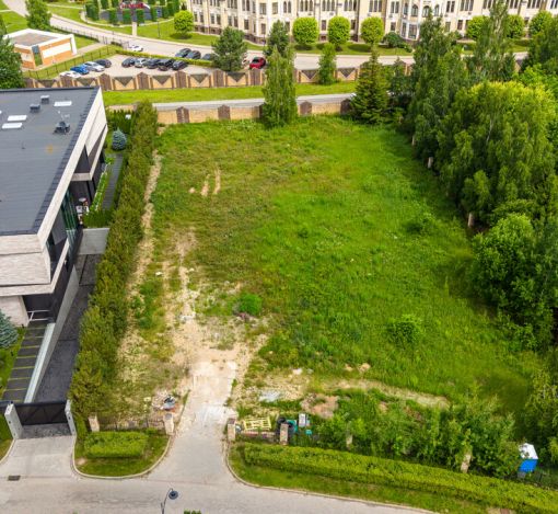 Участок в центре КП Гринфилд