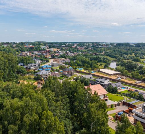 Участок в КП Лес и река