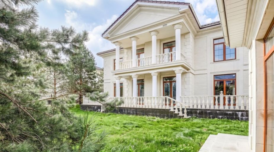 Дом под отделку в Ренессанс парке