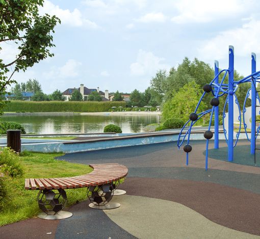 Ренессанс Парк