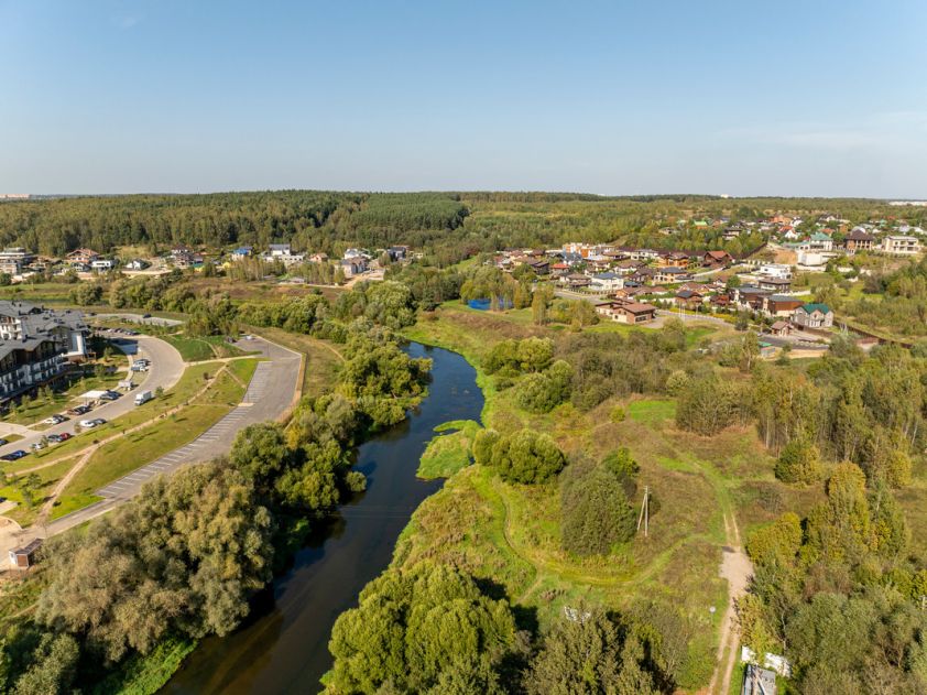 Участок у воды в Лобаново