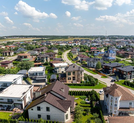 Дом в стиле Райта в Новорижском