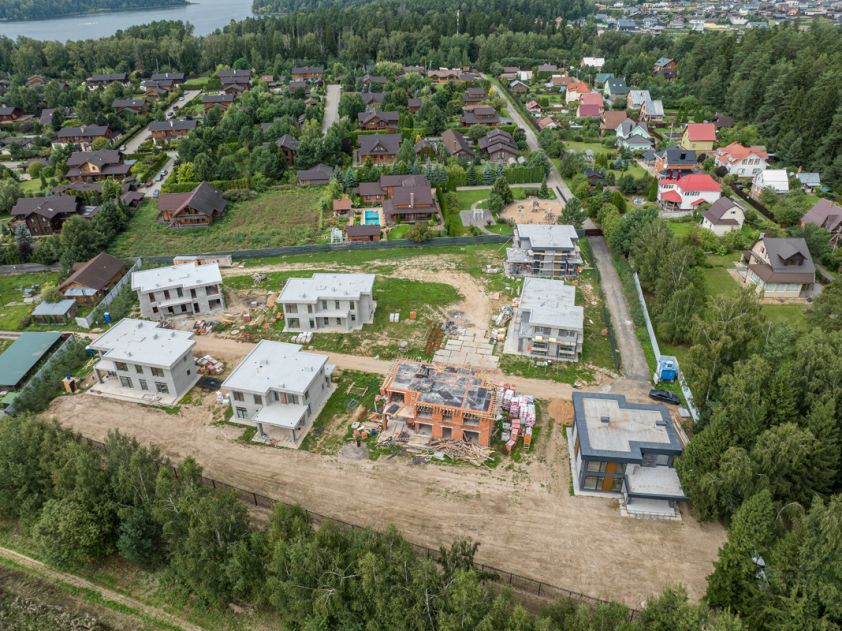 Истра Лэнд 2