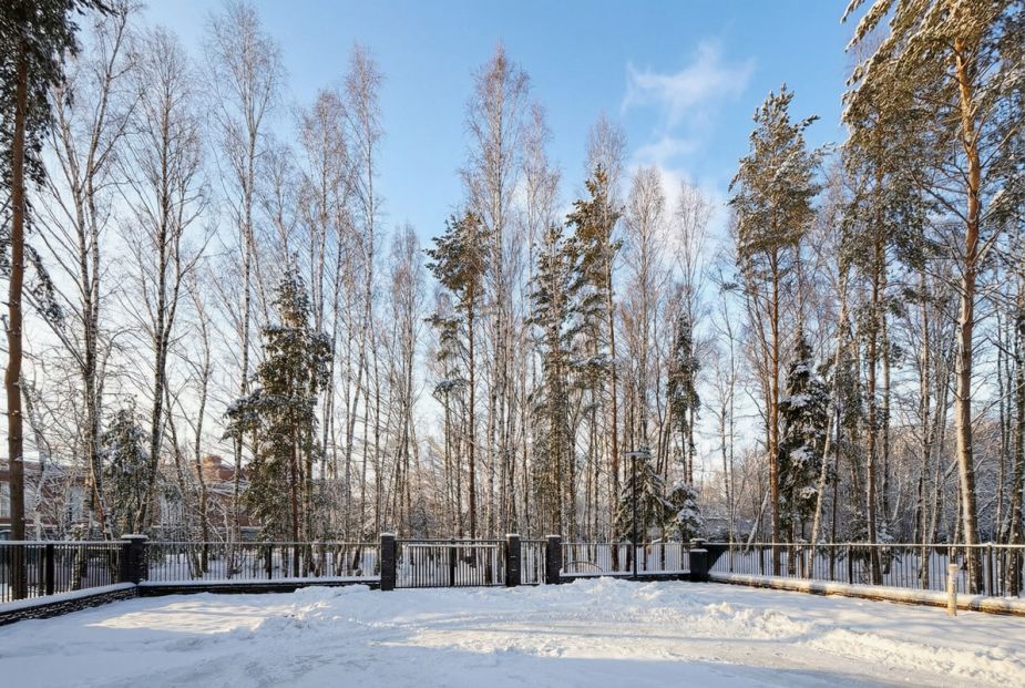 Участок в КП Кристал Форест