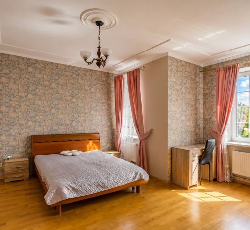 Дом на лесном участке в КП Шервуд