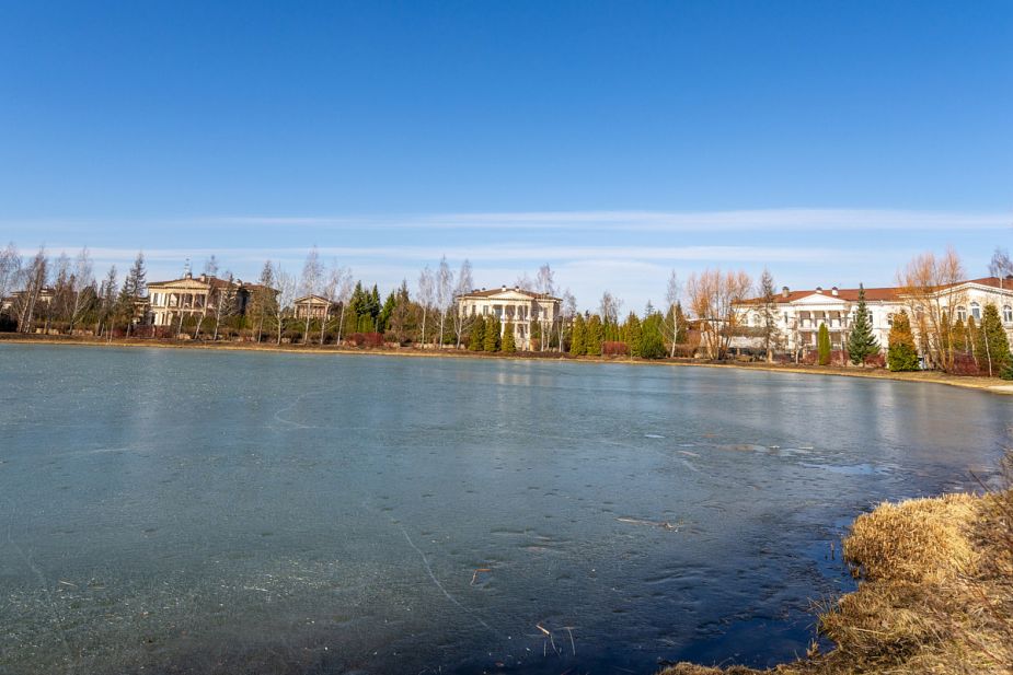 Дом в кп Резиденция Монолит