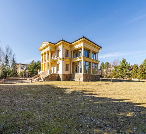 Дом в кп Резиденция Монолит