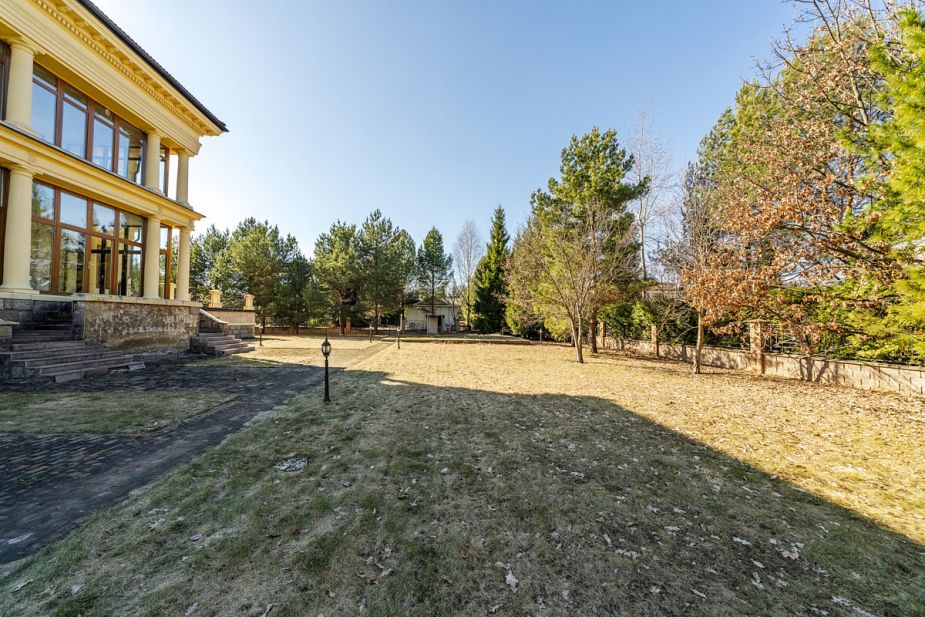 Дом в кп Резиденция Монолит