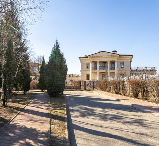 Дом в КП Резиденция Монолит