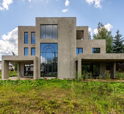 Дом у леса в послеке Ивановское