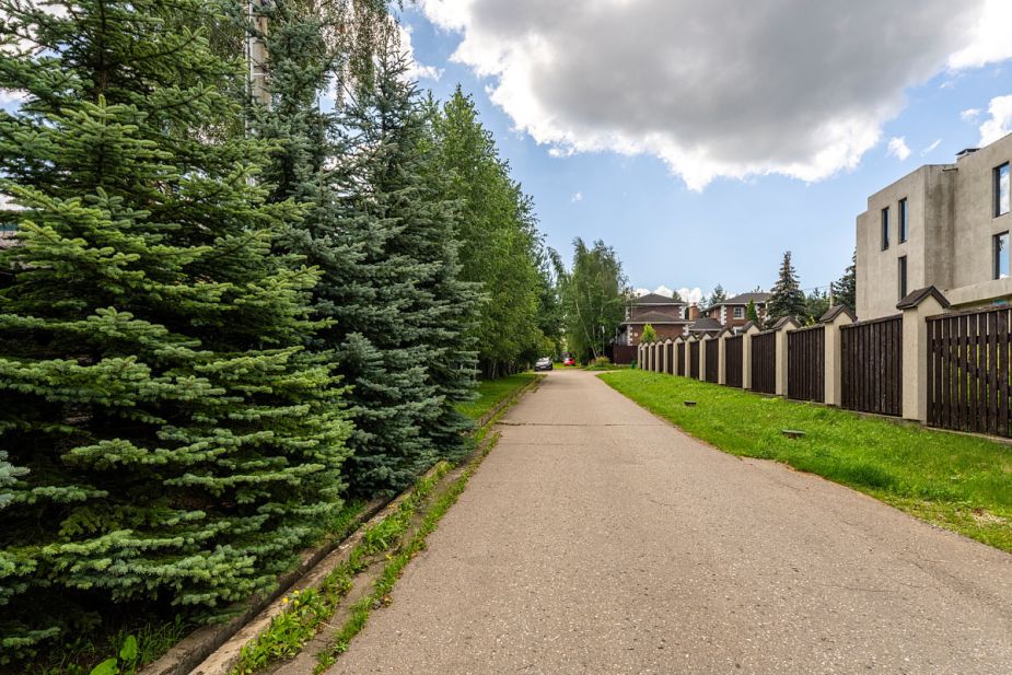 Дом у леса в послеке Ивановское