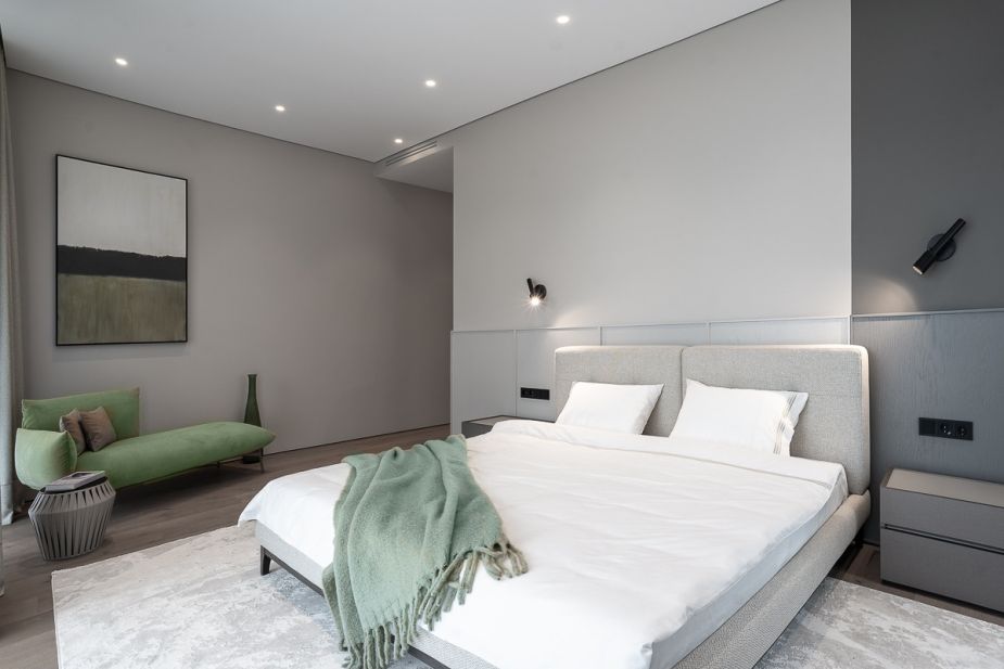 Дом с бассейном в КП Монтевиль