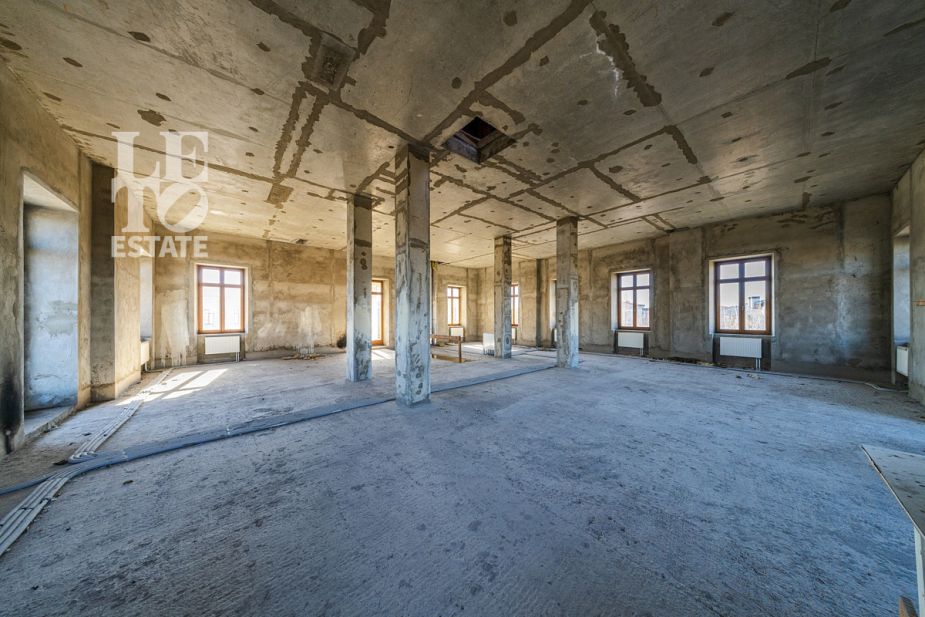 Дом с видом на озеро КП Монолит