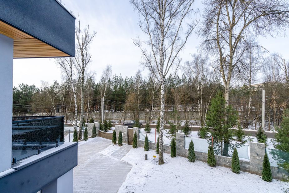 Новый дом у леса в КП Спасатель-1