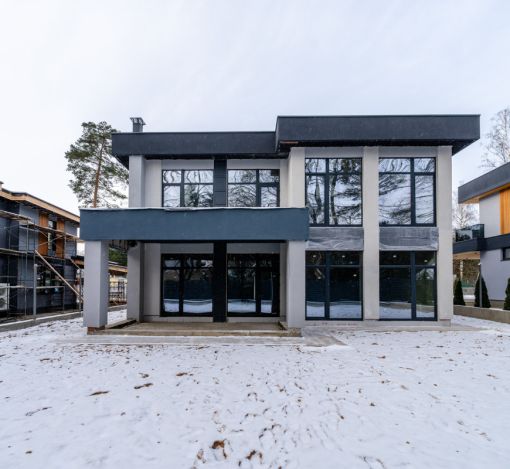 Новый дом у леса в КП Спасатель-1