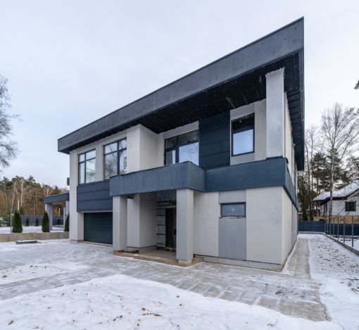 Новый дом у леса в КП Спасатель-1