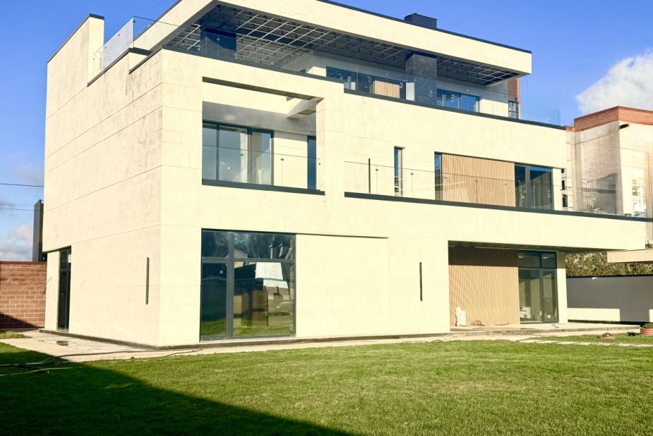 Дом под отделку в КП Прозорово