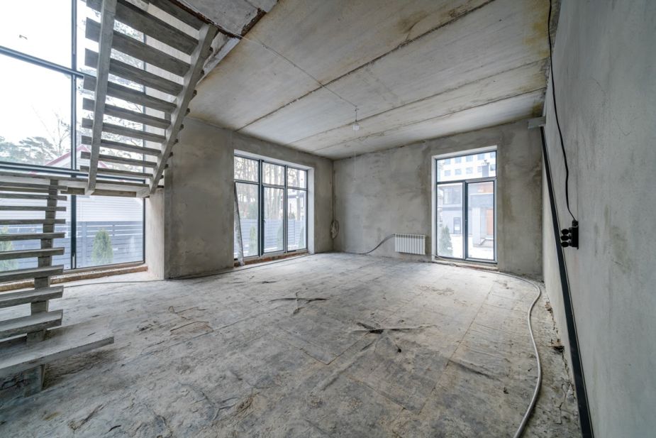 Новый дом около леса 9 км от МКАД