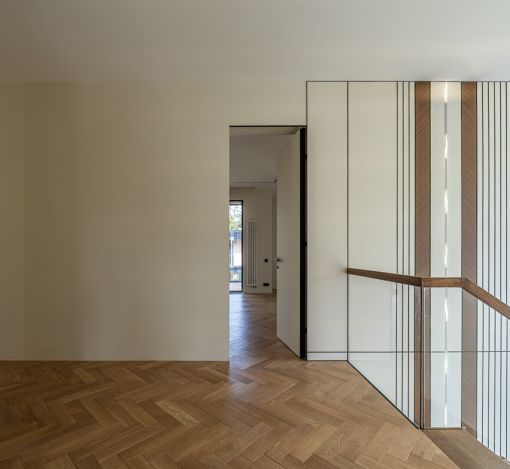 Дом у озера в КП Усадьба