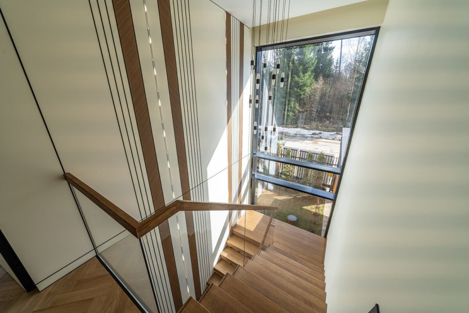 Дом у озера в КП Усадьба