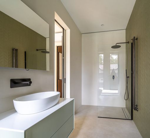 Дом у озера в КП Усадьба