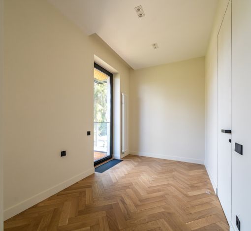 Дом у озера в КП Усадьба