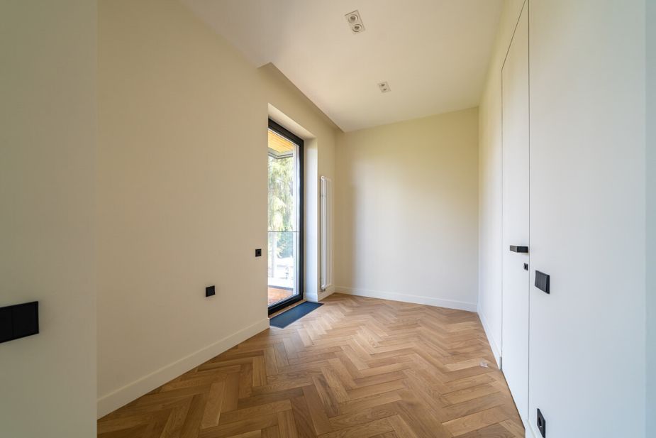 Дом у озера в КП Усадьба