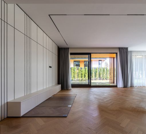 Дом у озера в КП Усадьба