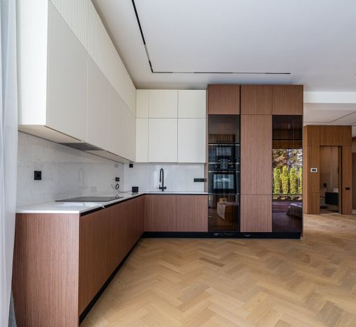 Дом у озера в КП Усадьба